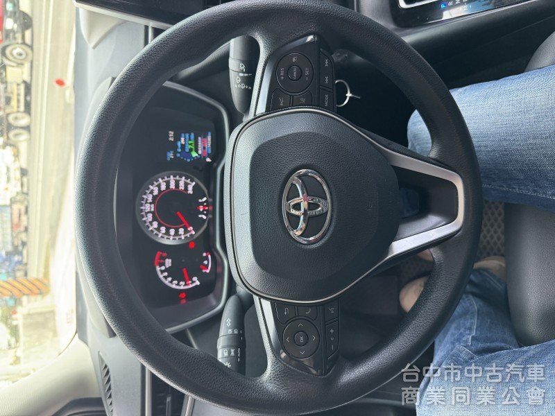 2021  Altis 1.8 豪華 一手車  里程保證 原版原漆  省油代步車 優惠價41萬8000元 