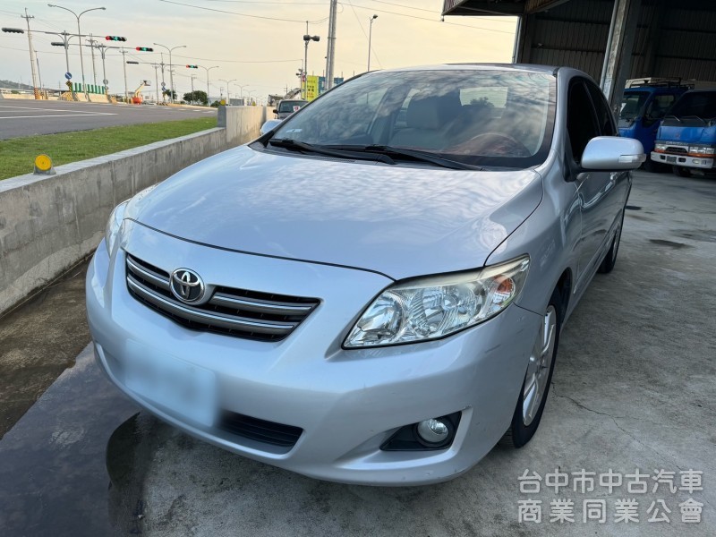 Toyota Corolla Altis 2.0 E  一手車  里程保證 原版件  數位電視、衛星導航 