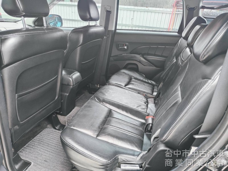 認證車~實車實價22.8萬~休旅車大空間,天窗,ACC~定速,導航,方向盤快撥