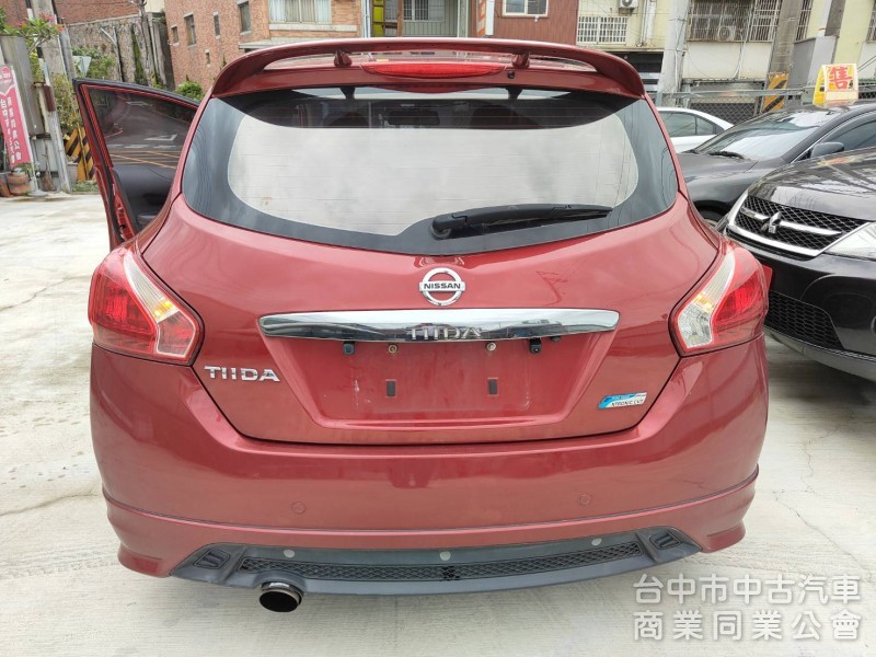 第二代TIIDA一手車,認證車I-KEY摸門魚眼日行燈改避震尾管大包安卓17吋鋁圈你想要的都改好了