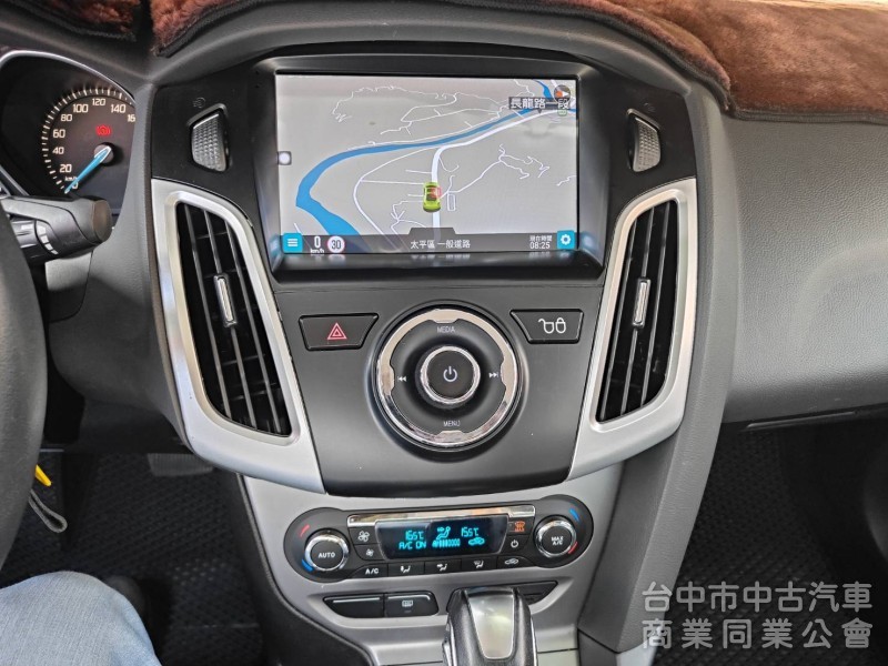 最安全代步車~認證車~實車實價13.8萬~省油好開一手