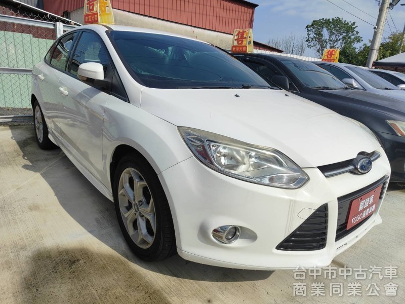最安全代步車~認證車~實車實價13.8萬~省油好開一手