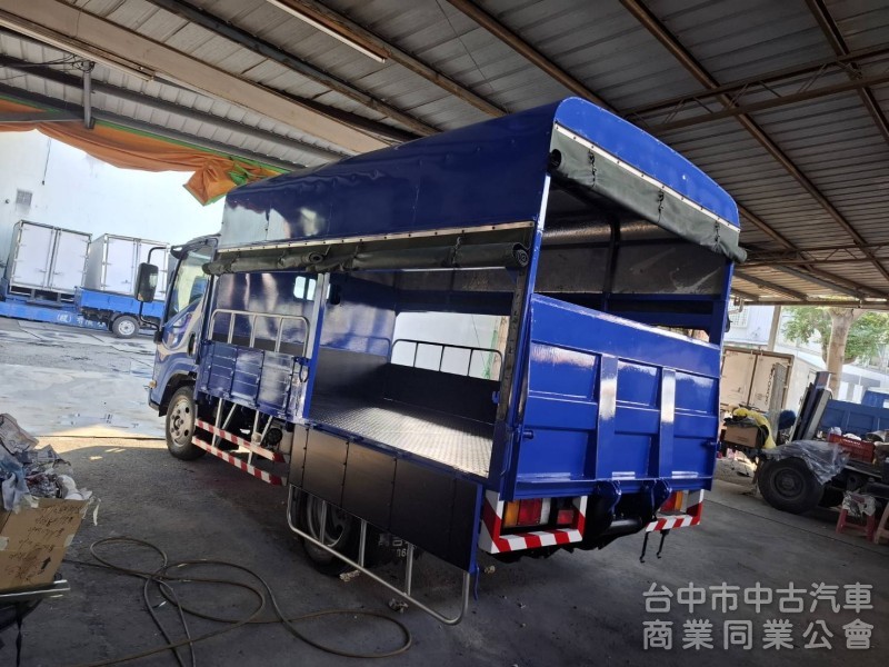 11尺半 自排 一路發 2018年6月出廠 五期環保 菜車