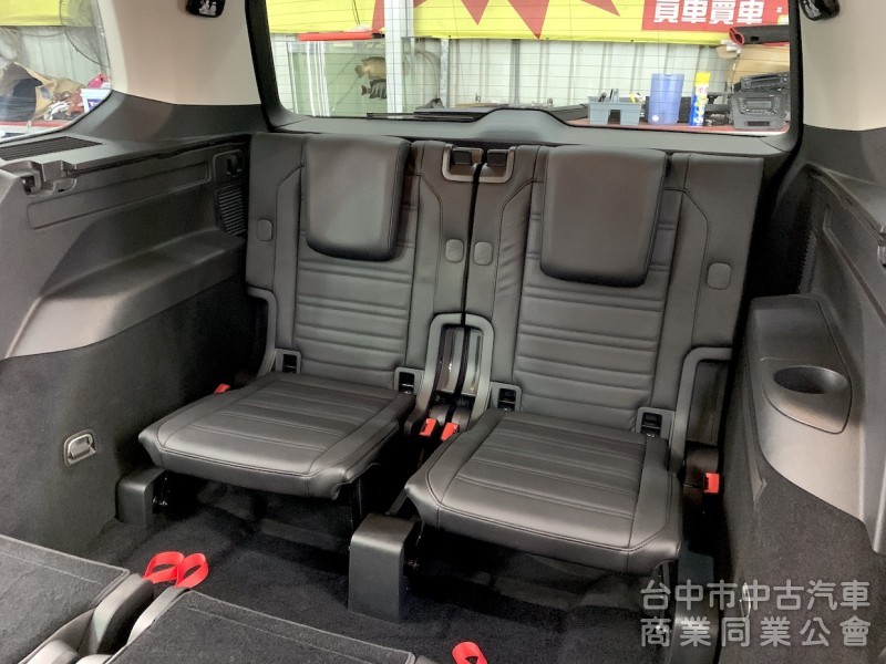 新達汽車 2017年 福斯 Touran CarPlay ACC跟車 電尾門 可全貸