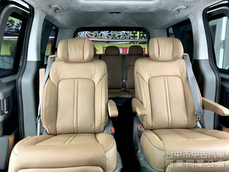 新達汽車 2022年 Hyundai Staria CEO-B 七人座 ACC CarPlay 可全貸