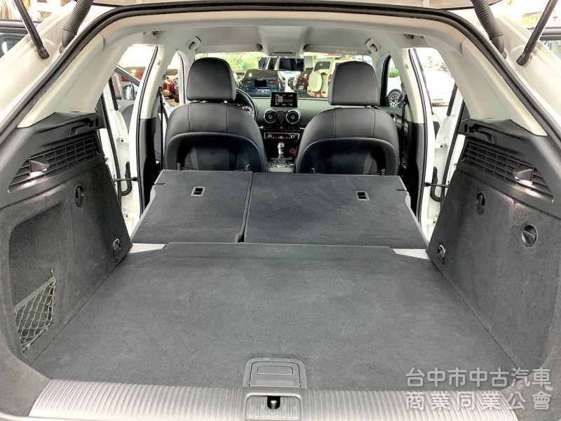 新達汽車 2015年 AUDI A3 sportback 1.8 換檔撥片 HID頭燈 可全貸