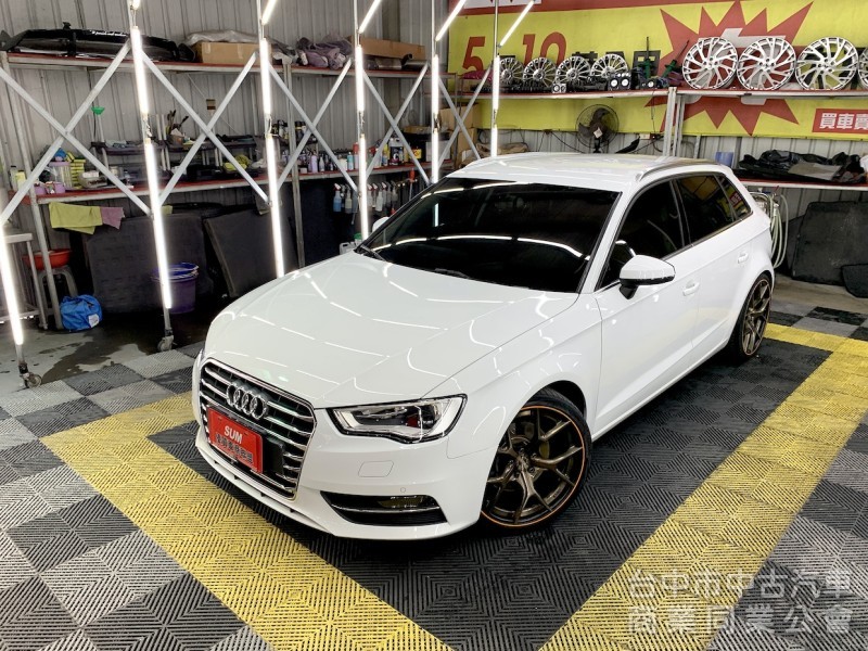 新達汽車 2015年 AUDI A3 sportback 1.8 換檔撥片 HID頭燈 可全貸