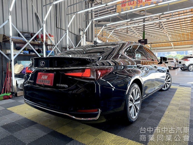 新達汽車 2020年 Lexus ES 300h 天窗 10安 導航 可全貸