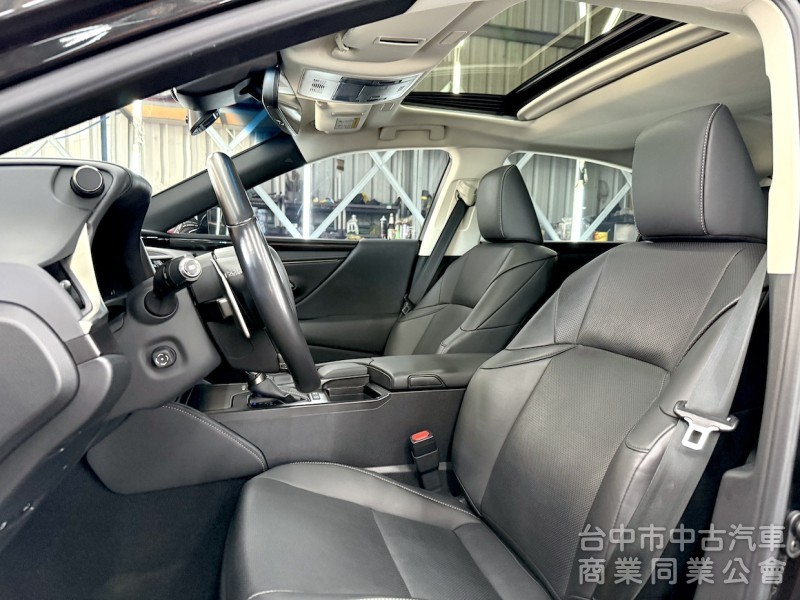 新達汽車 2020年 Lexus ES 300h 天窗 10安 導航 可全貸