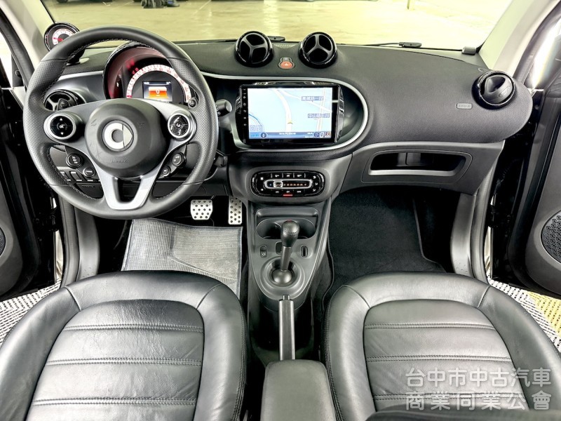 新達汽車 2018年 SMART FORTWO 天窗 果凍尾燈 可全貸