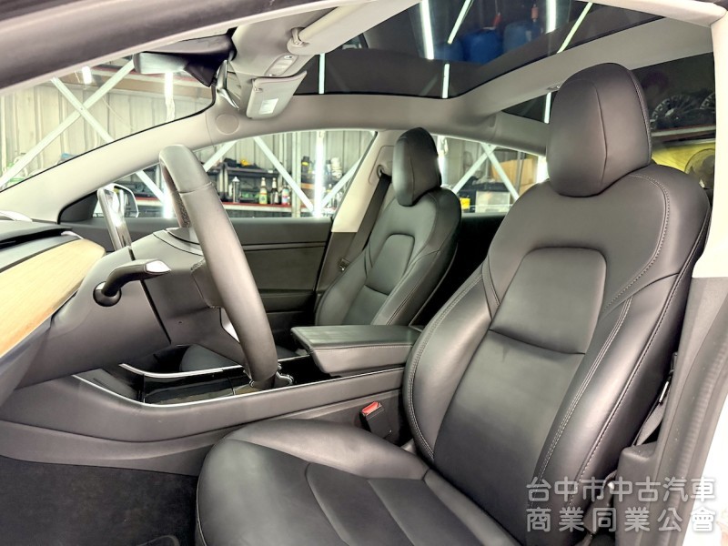 新達汽車 2020年 TESLA Model 3 SR 後座影音螢幕 可全貸