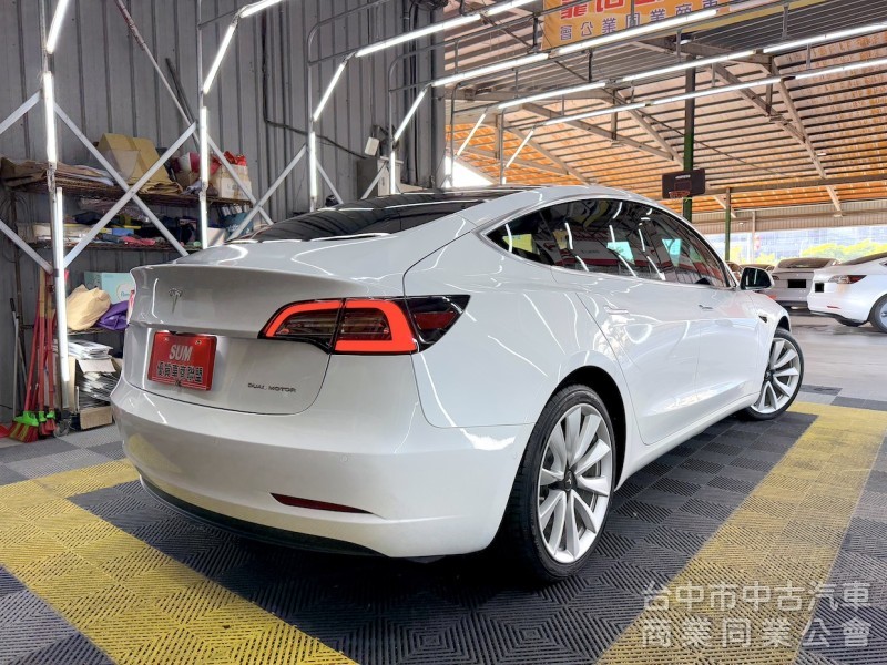 新達汽車 2020年 TESLA Model 3 LR 後座影音螢幕 可全貸