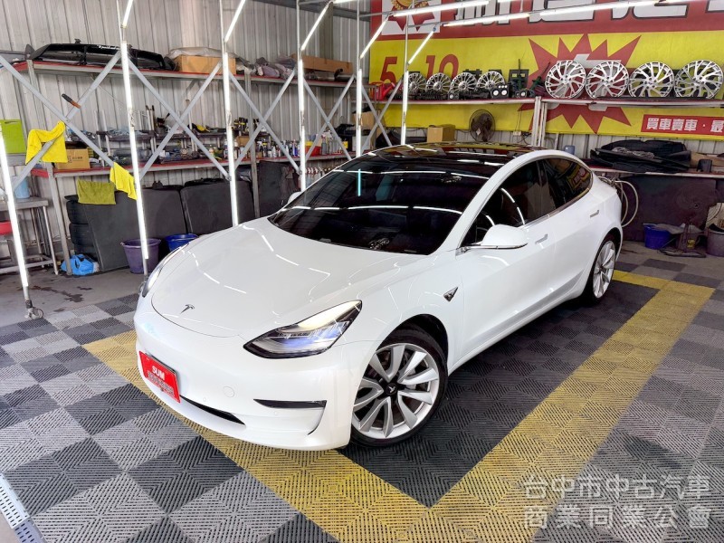 新達汽車 2020年 TESLA Model 3 LR 後座影音螢幕 可全貸