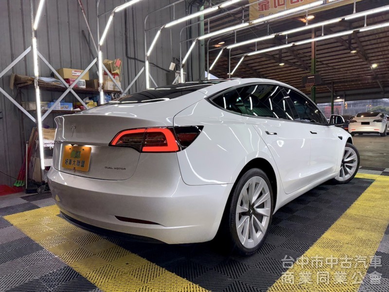 新達車業 2022年 TESLA Model 3 LR 可全貸