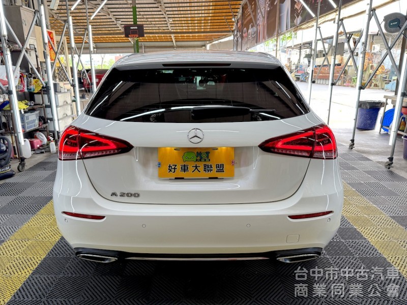 鑫達車業 2019年 BENZ A200 CARPLAY 雙數位儀表 可全貸