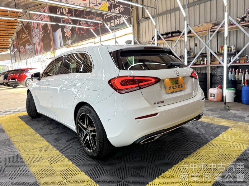 鑫達車業 2019年 BENZ A200 CARPLAY 雙數位儀表 可全貸