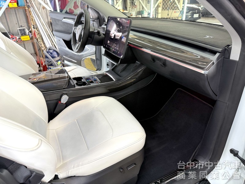 2022年 TESLA Model Y P版 EAP 可全貸