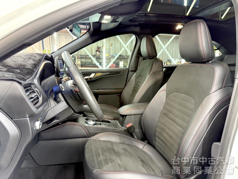 2022年 FORD KUGA AWD ST-Line X 可全貸