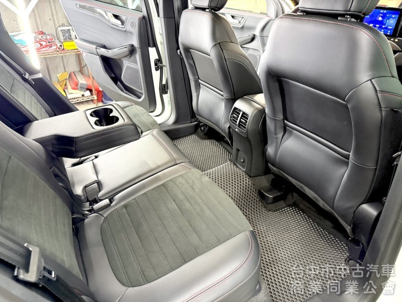 2022年 FORD KUGA AWD ST-Line X 可全貸