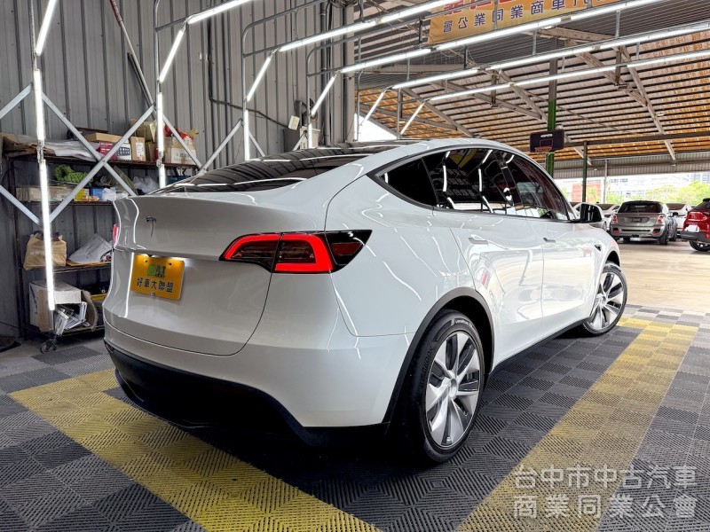 2024年 TESLA Model Y RWD 可全貸