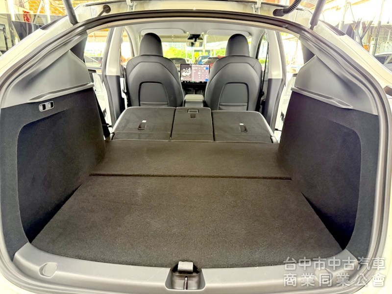 2024年 TESLA Model Y RWD 可全貸