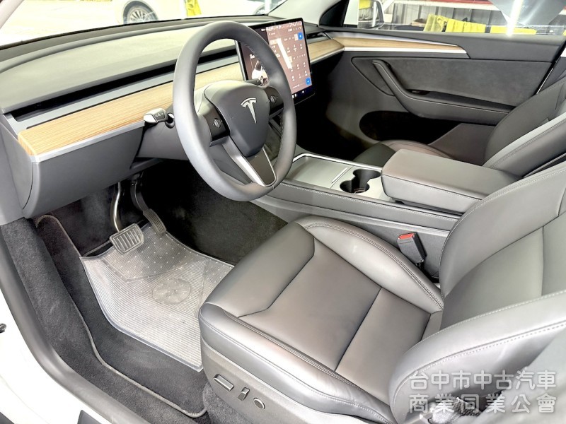 2024年 TESLA Model Y RWD 可全貸
