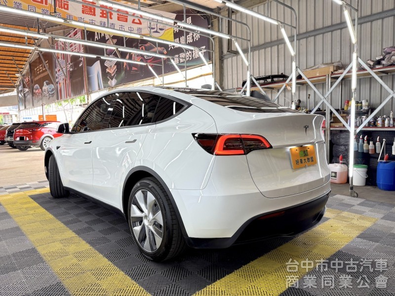2024年 TESLA Model Y RWD 可全貸