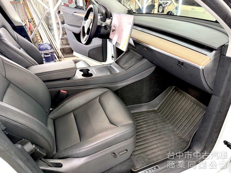 2022年 TESLA Model Y LR 可全貸