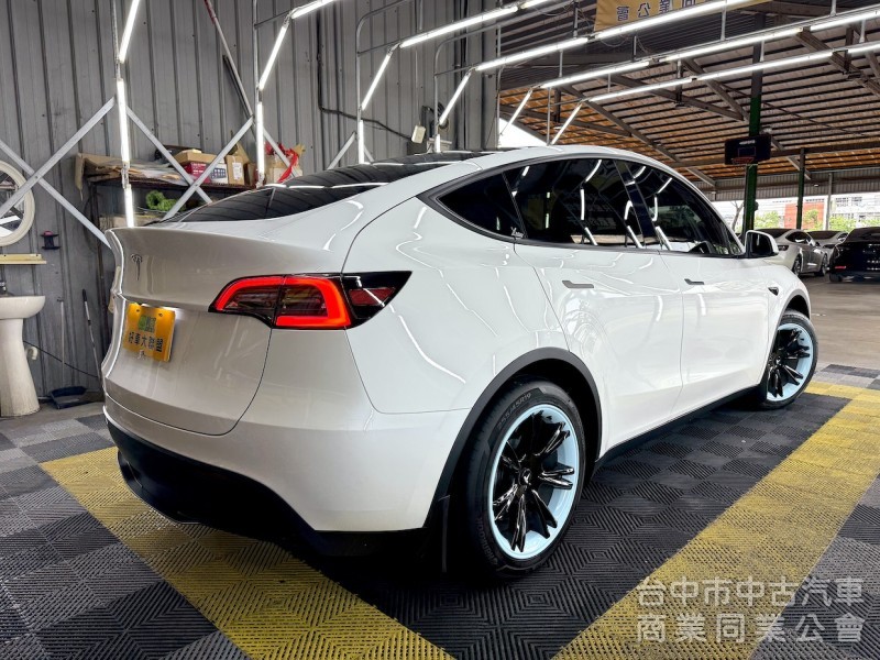 2024年 TESLA Model Y RWD 可全貸