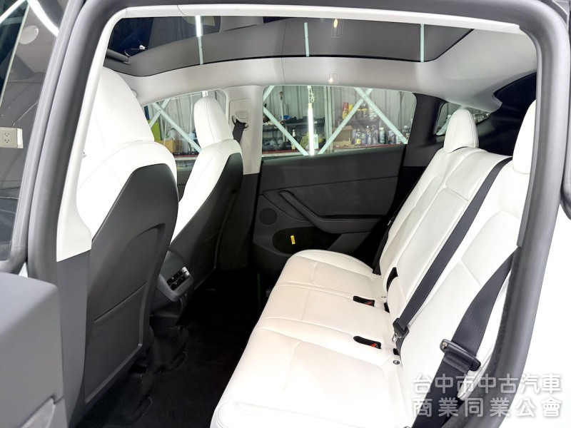 2024年 TESLA Model Y RWD 可全貸