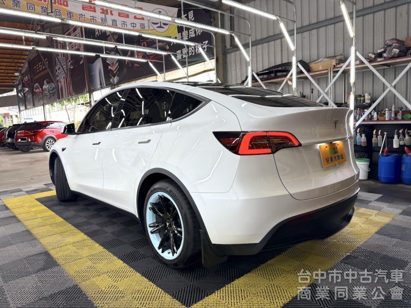2024年 TESLA Model Y RWD 可全貸