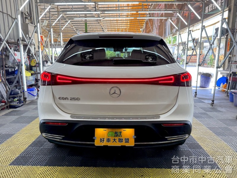 2023年 BENZ EQA250 360環景 氣氛燈 可全貸