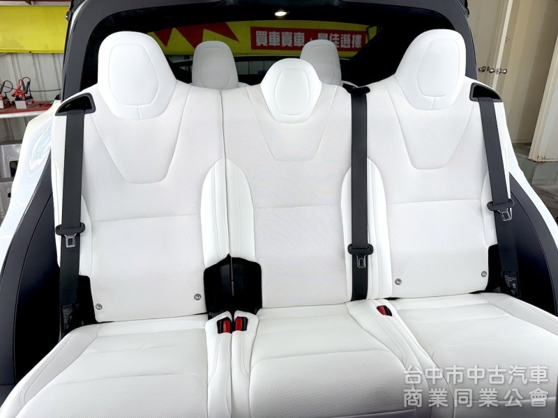 2023年 TESLA Model X LR 七座 白內裝 可全貸