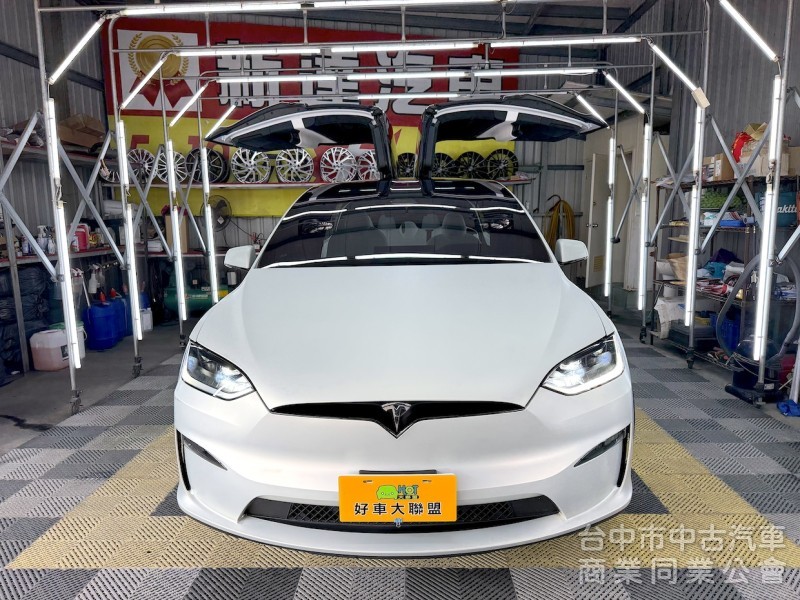 2023年 TESLA Model X LR 七座 白內裝 可全貸