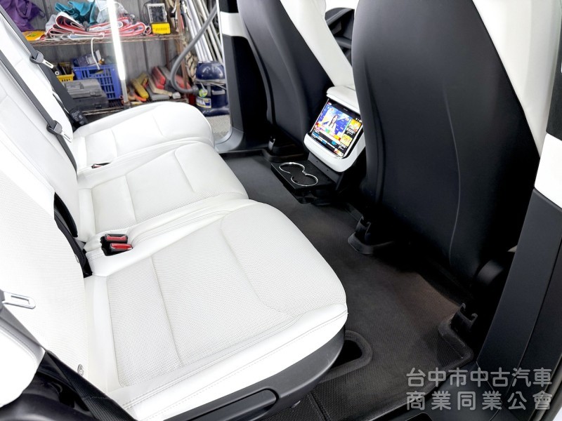 2023年 TESLA Model X LR 七座 白內裝 可全貸