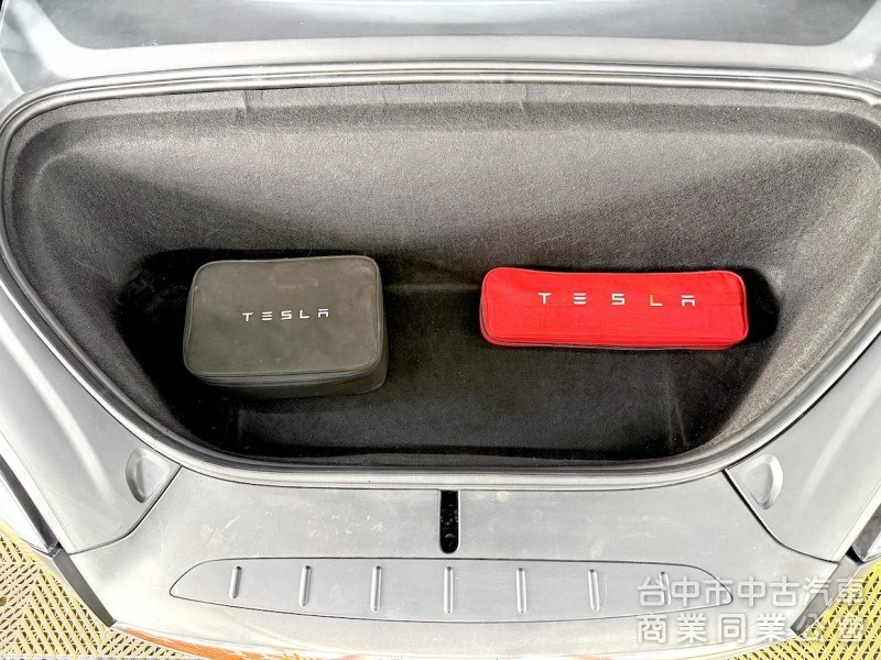 2019年 TESLA Model X 100D FSD 終身超充 可全貸