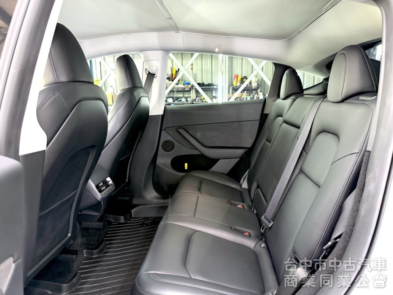 2023年 TESLA Model Y LR 可全貸