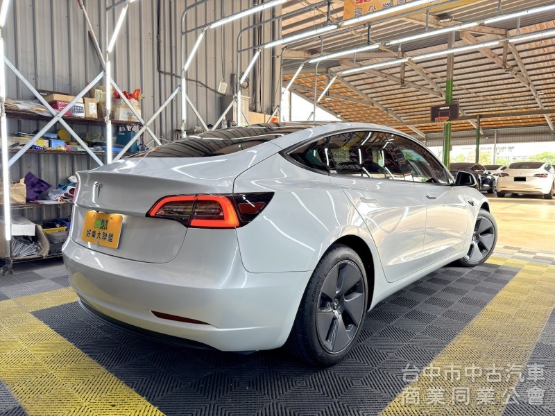 2022年 TESLA Model 3 LFP 可全貸