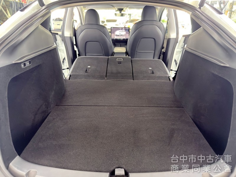 2022年 TESLA Model Y LR 可全貸