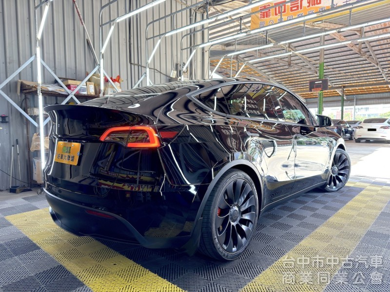 2023年 TESLA Model Y P版 FSD 可全貸