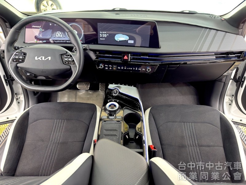 2023年 KIA EV6 GT-LINE e-AWD增程版 20吋輪圈 可全貸