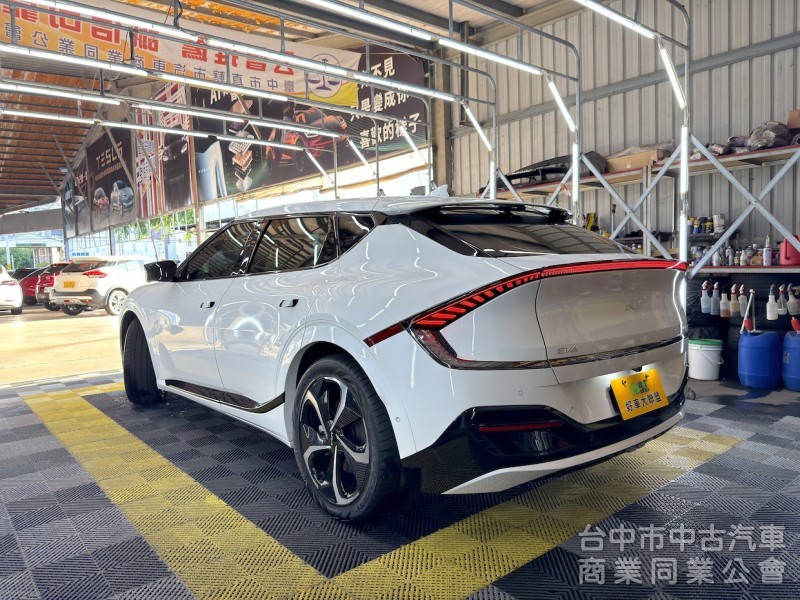 2023年 KIA EV6 GT-LINE e-AWD增程版 20吋輪圈 可全貸