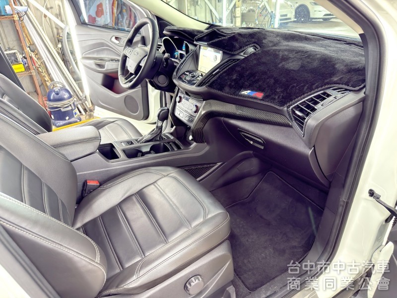 新達汽車 2018年 KUGA 勁黑版 Carplay ACC跟車 全景天窗 可全貸
