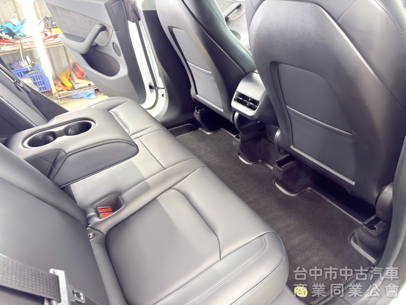 2022年 TESLA Model Y LR 可全貸