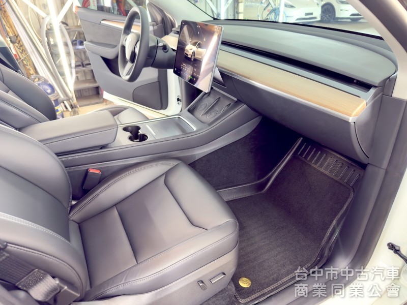 2022年 TESLA Model Y LR 可全貸