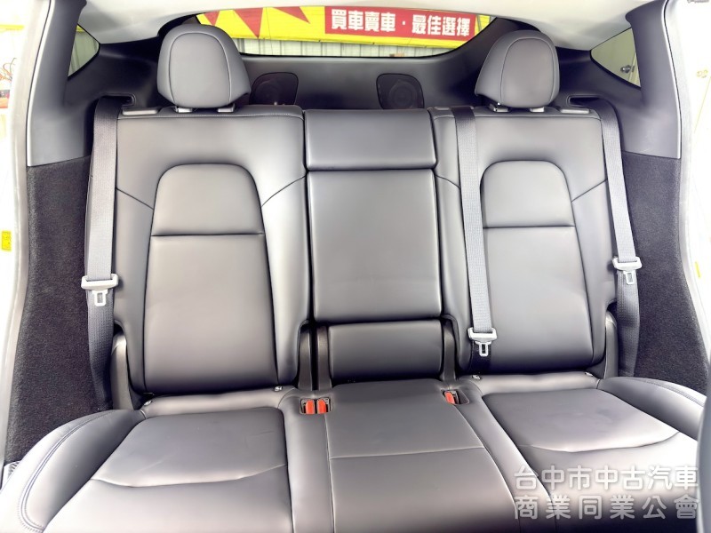 2023年 TESLA Model Y LR 稀有閃電銀 可全貸
