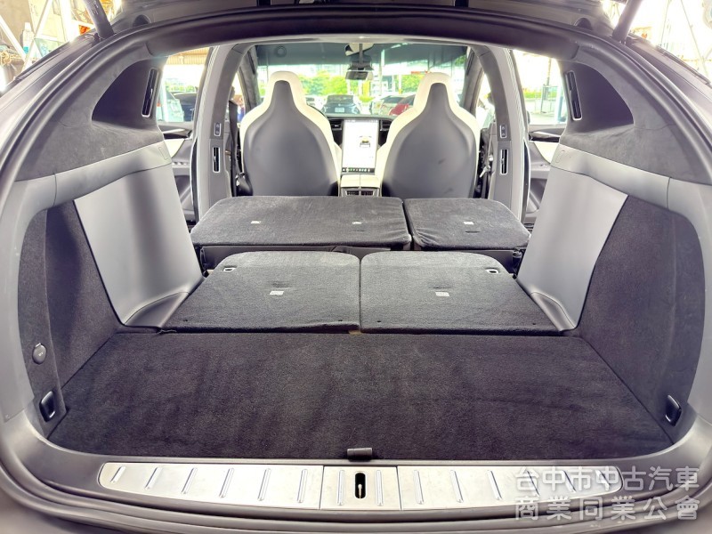 2019年 TESLA Model X 100D 終充 7座 可全貸