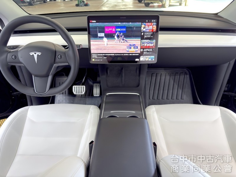 2023年 TESLA Model Y P版 EAP 白內裝 可全貸