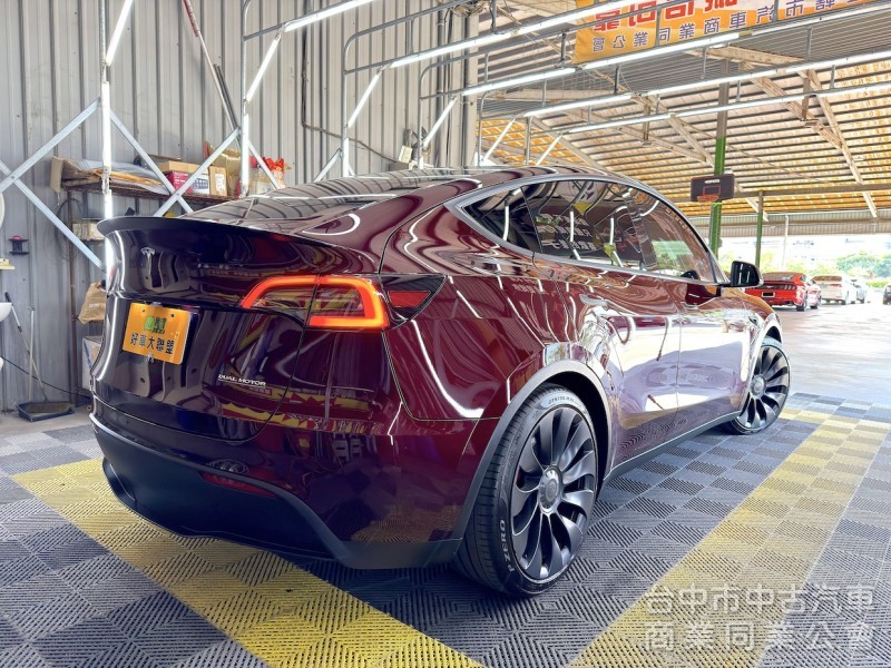 2023年 TESLA Model Y P版 EAP 白內裝 可全貸