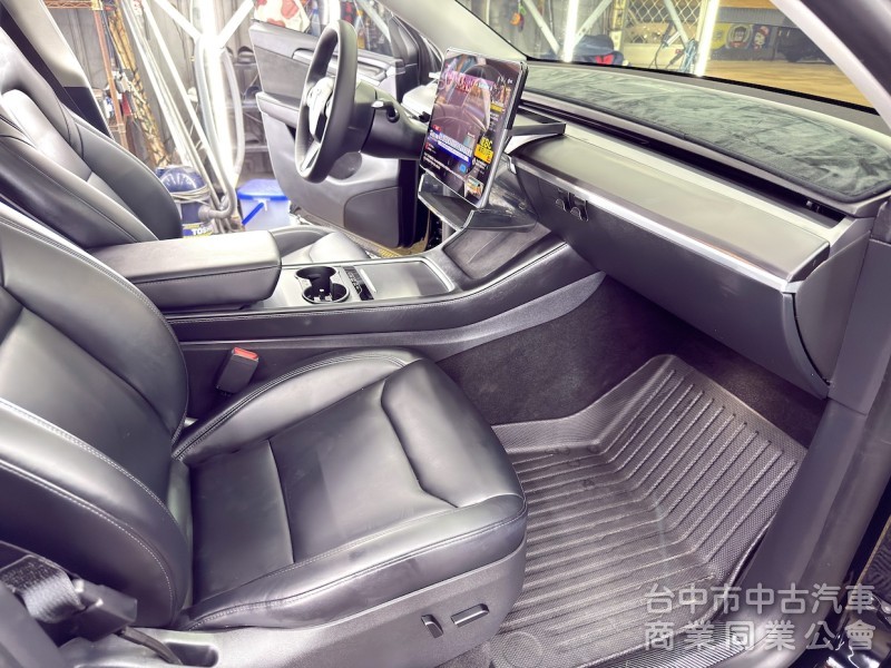 2023年 TESLA Model Y LR 可全貸